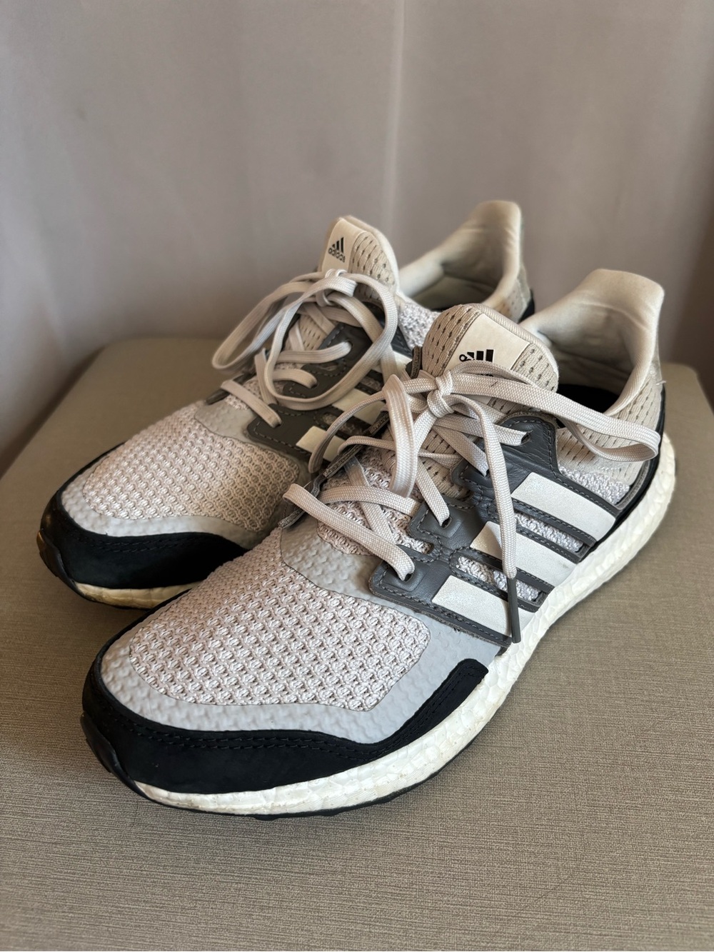 Adidas Ultraboost 1.0 S&L in Grey and Black- men’s/ boys size 6.5